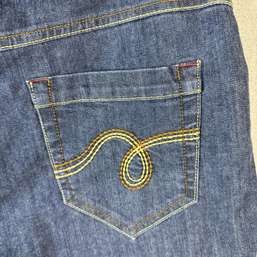 Smiths Dungarees Capri Jeans Women Size 12 Blue Denim Crop Stretch Coastal Vacay - Picture 12 of 13